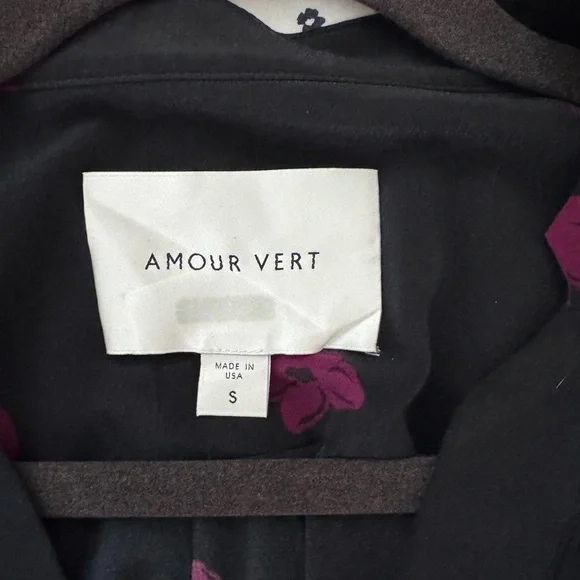 Amour Vert 100% Silk Blouse - Picture 3 of 4